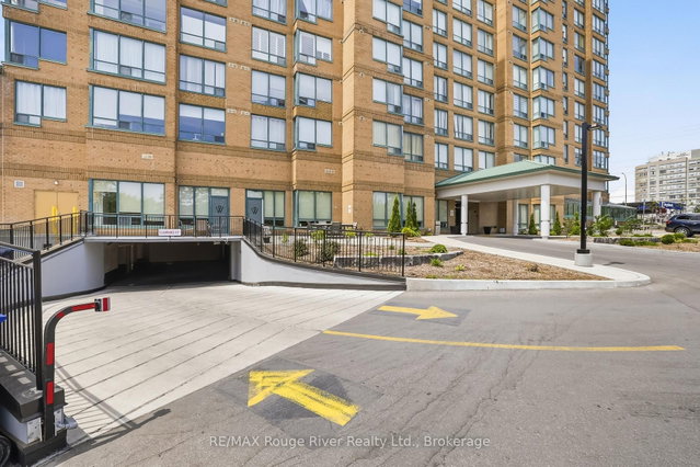 1107 - 711 Rossland Rd E Road