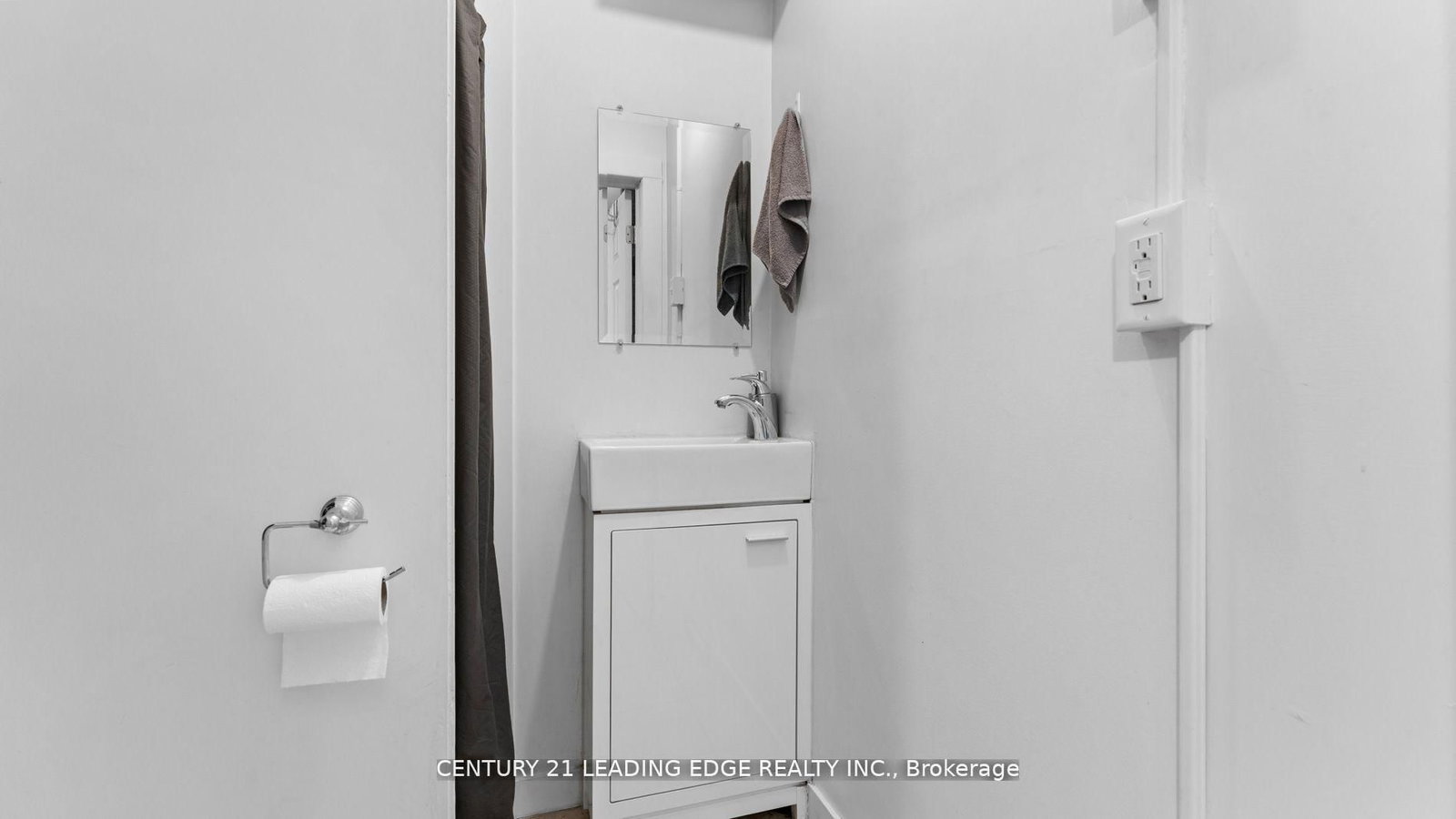 195 Albert Street • Oshawa, ON photo 30