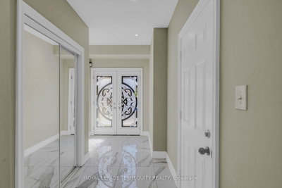 856 Audley Road N — photo 4