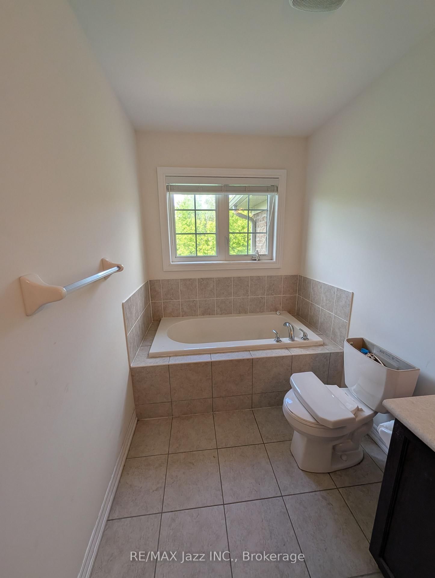 41 Aldridge Lane • Clarington, ON photo 18