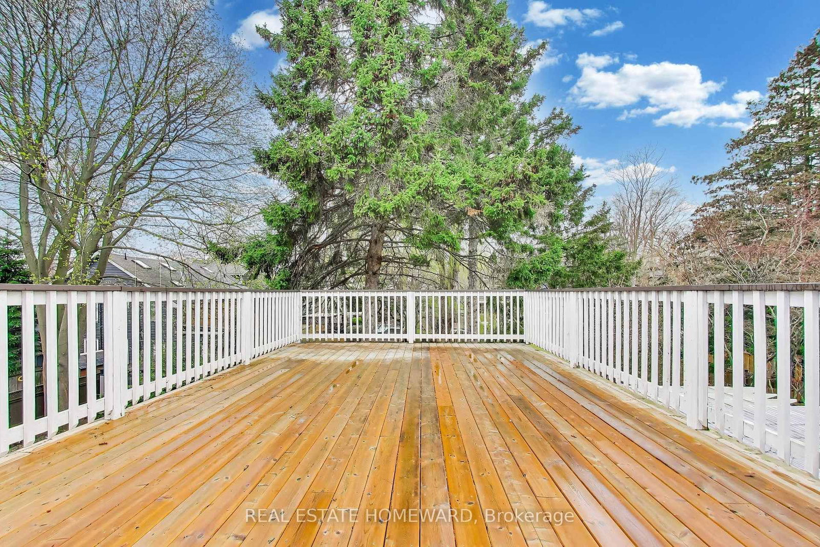 56 Leuty Avenue • Toronto, ON photo 27