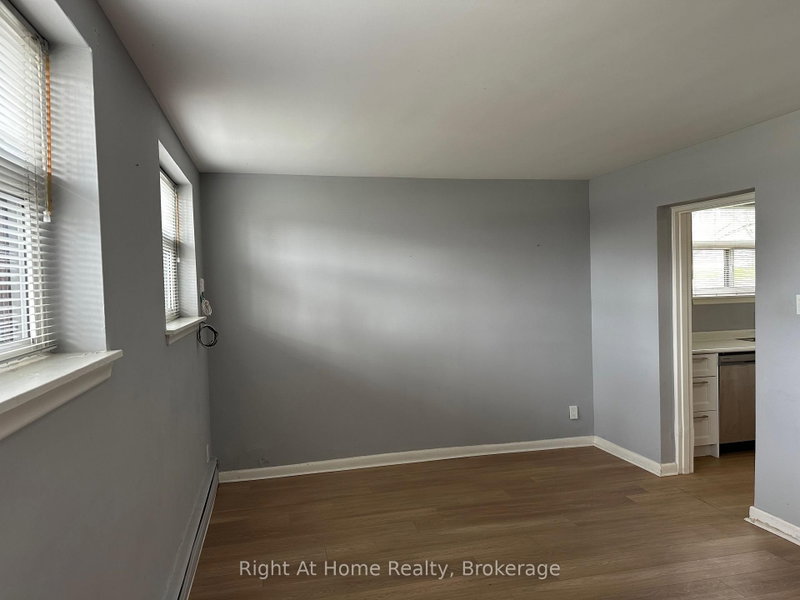 1 - 1033 Ravine Road