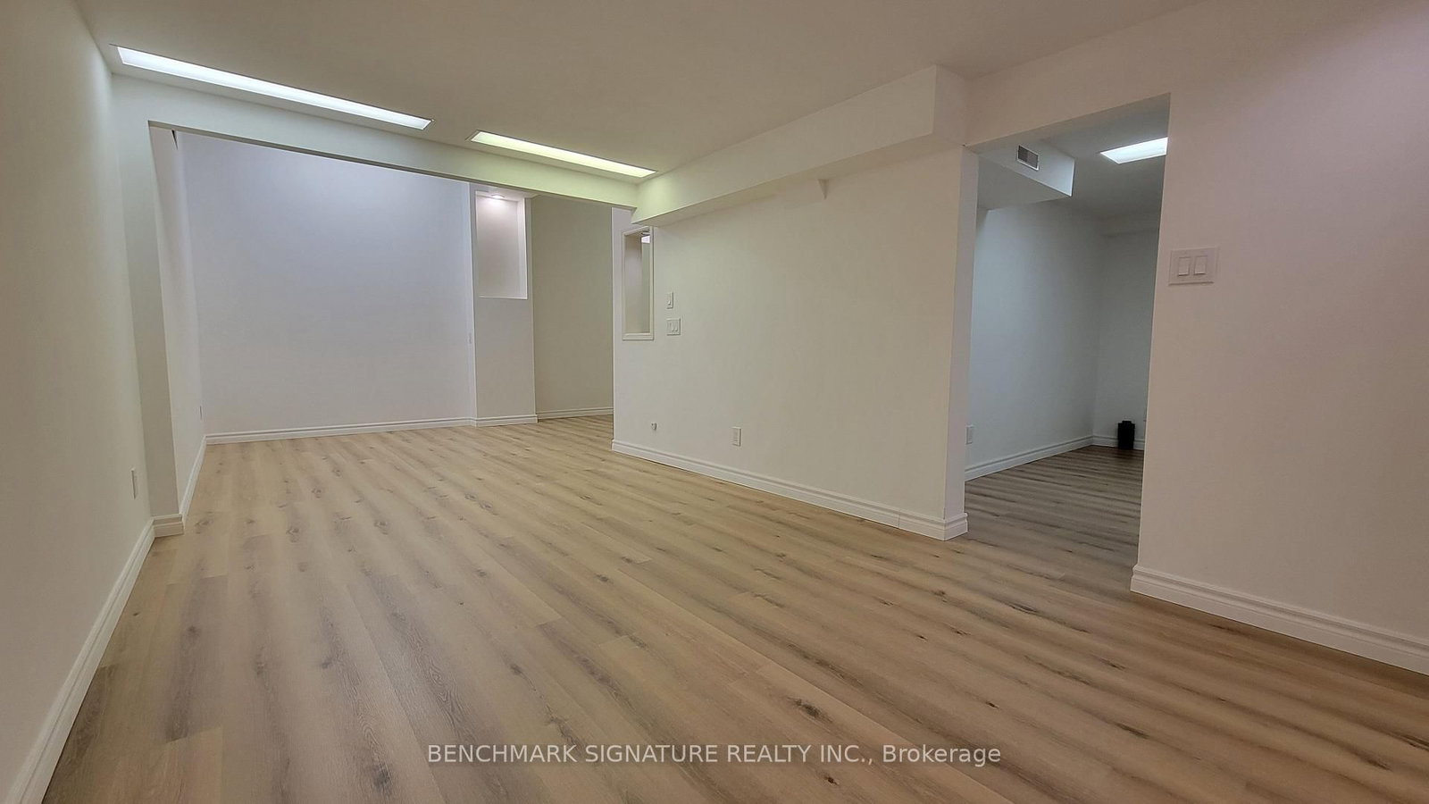 35 Wintermute Boulevard • Toronto, ON photo 37
