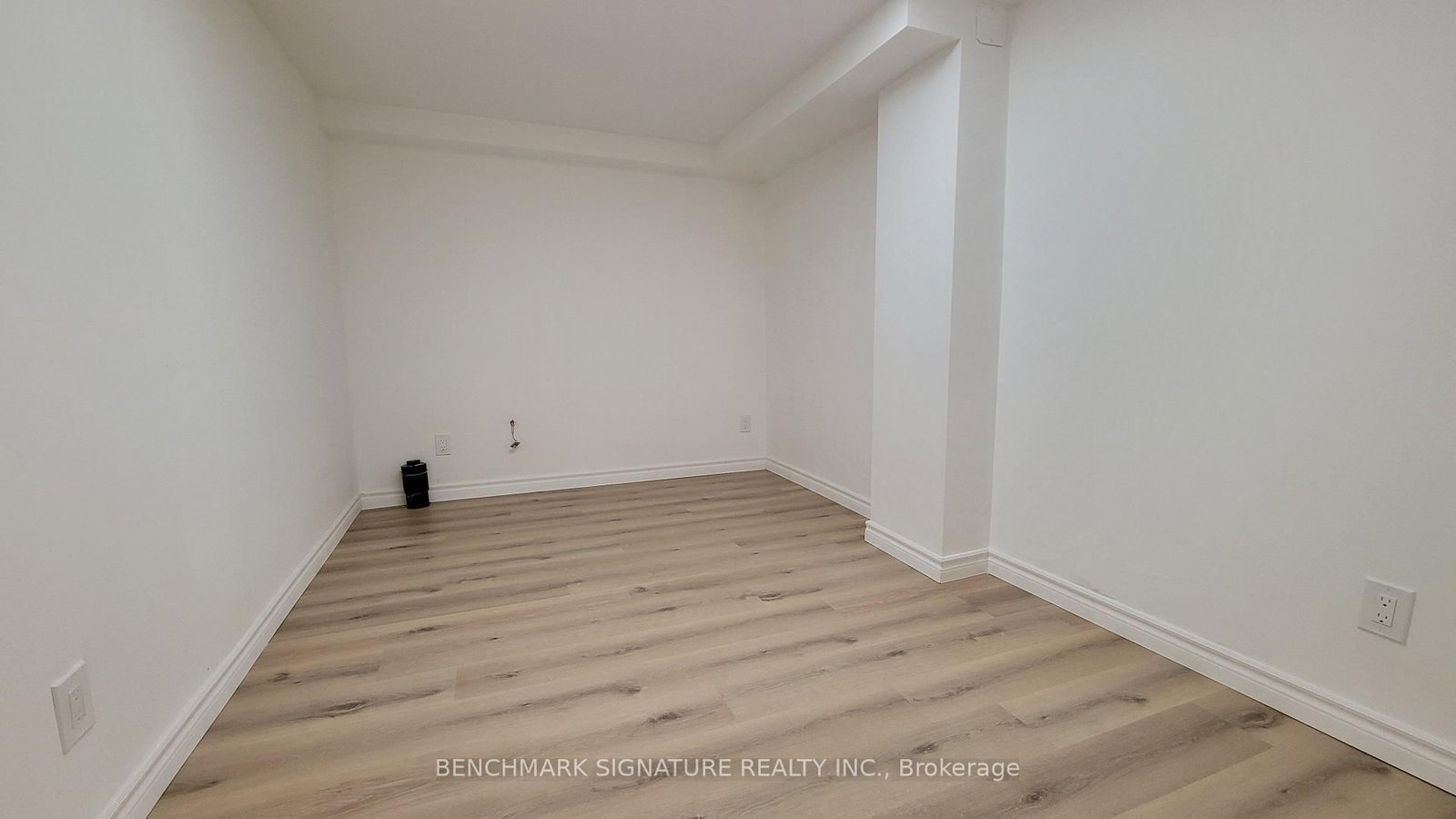 35 Wintermute Boulevard • Toronto, ON photo 38