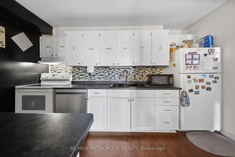 1102 - 15 Torrance Road