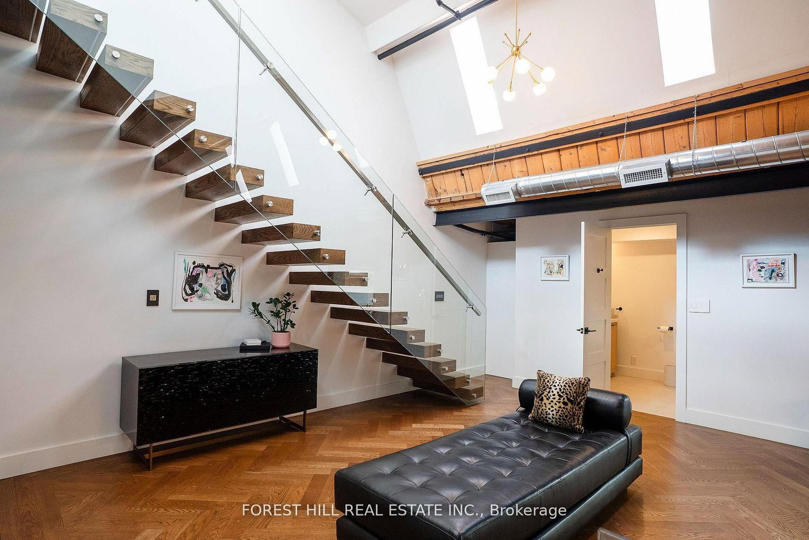 326 Carlaw Avenue • #123 • Toronto, ON photo 4