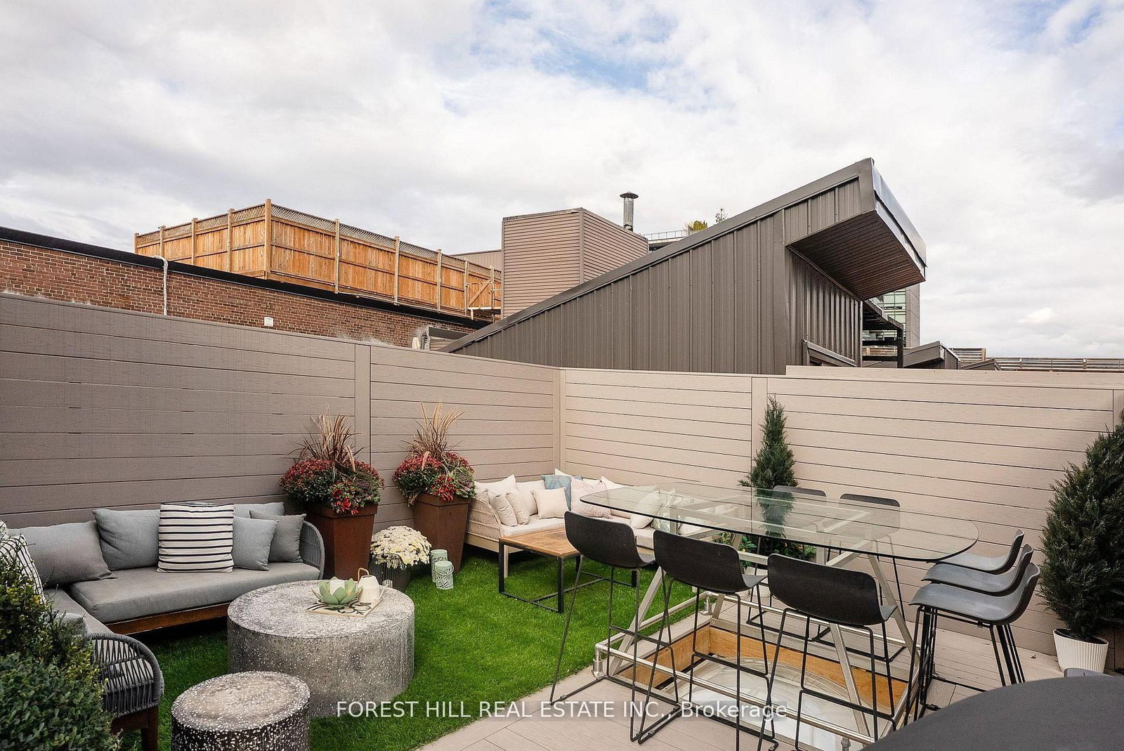 326 Carlaw Avenue • #123 • Toronto, ON photo 5