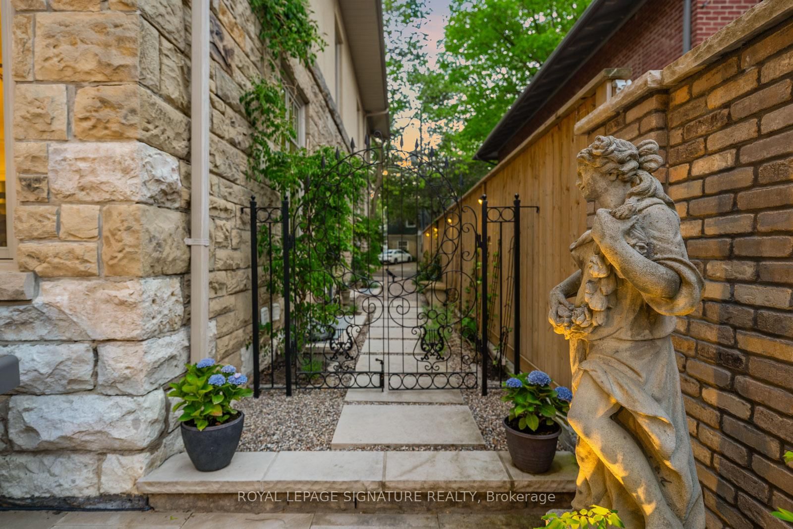 4 Neville Park Boulevard • Toronto, ON photo 43