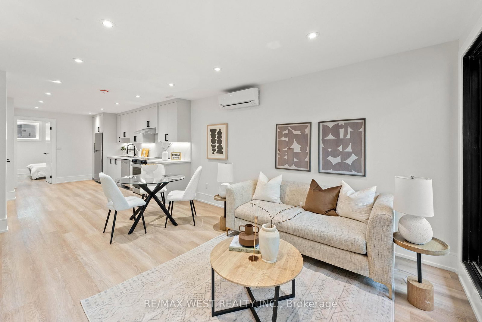 15 Cruikshank Avenue • Toronto, ON photo 41