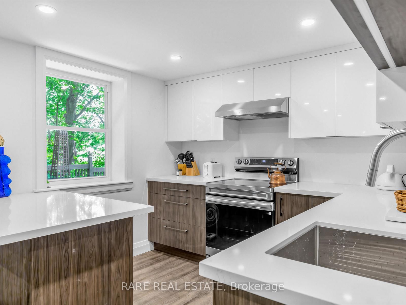 LOWER-2 Leander Court, Toronto, ON, photo 4
