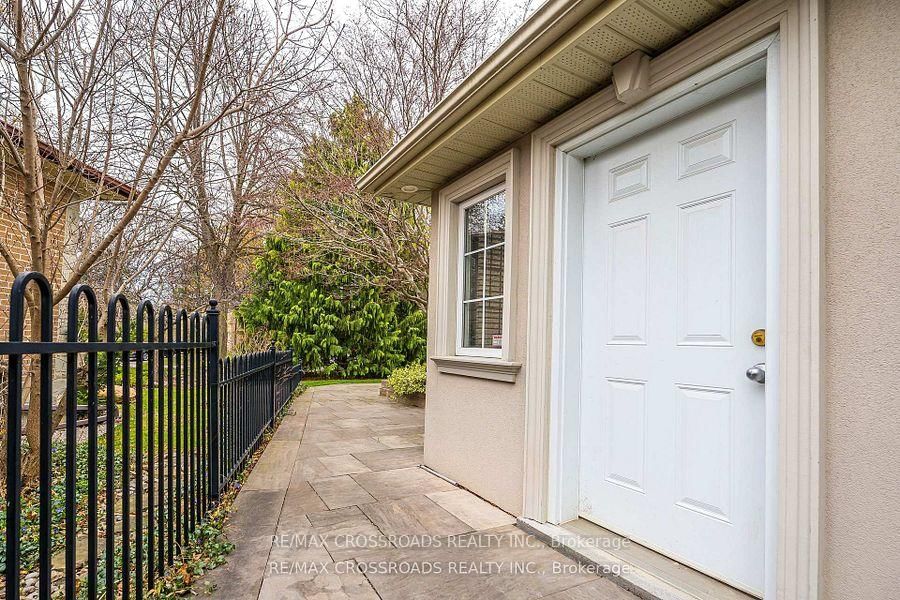 3 Wythenshawe Wood • Toronto, ON photo 46