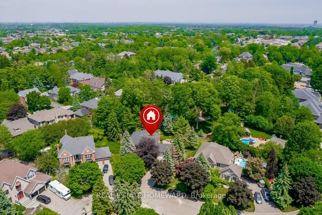 98 Woodview Drive • Pickering, ON photo 40