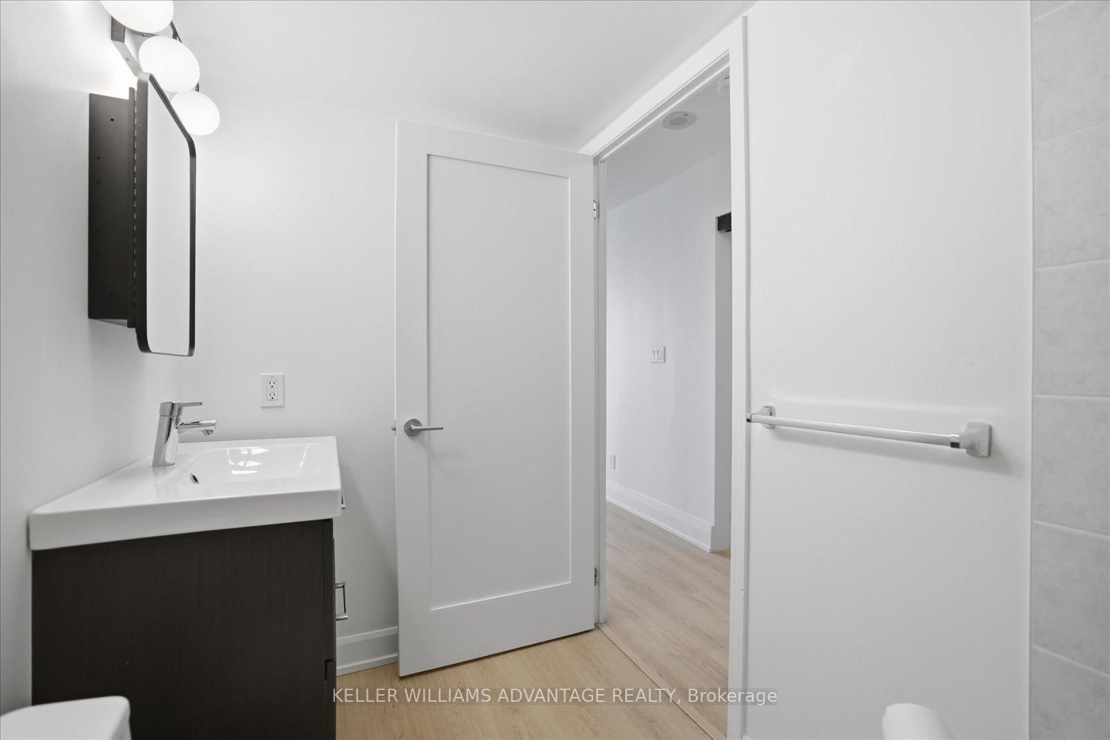 1733 E Queen Street • #415 • Toronto, ON photo 6