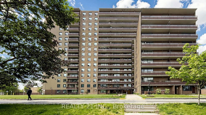 819 - 180 Markham Road