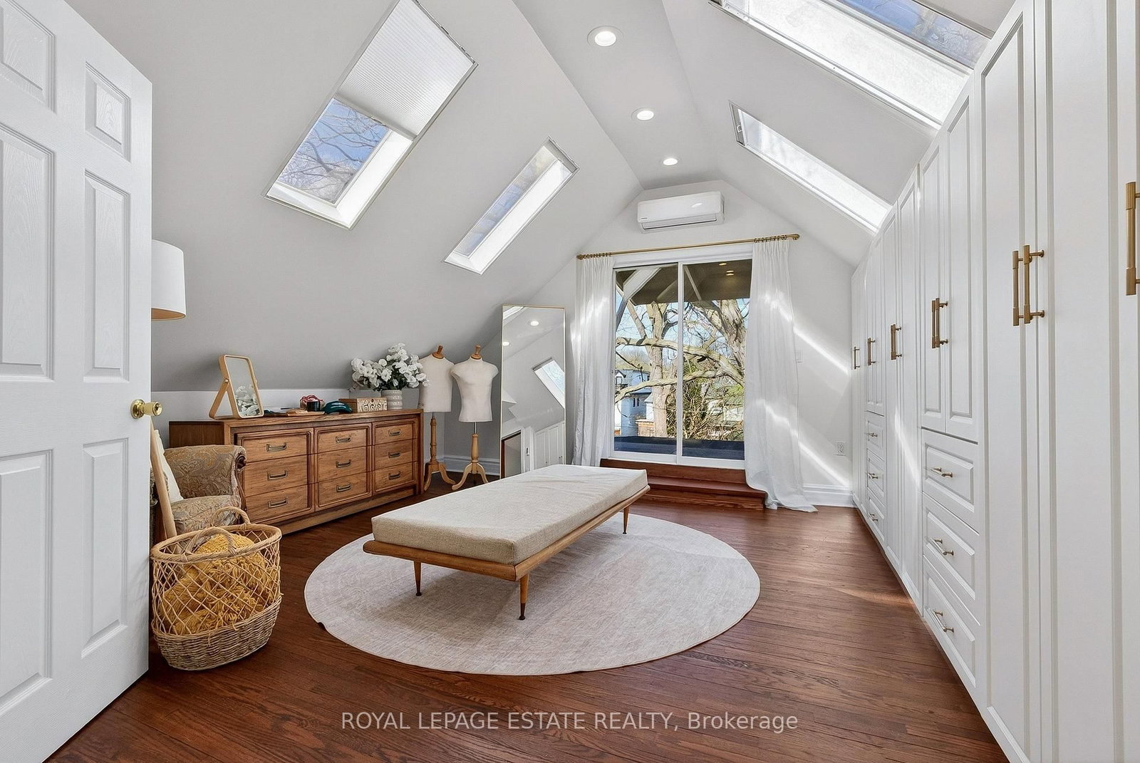 289 Beech Avenue • Toronto, ON photo 32