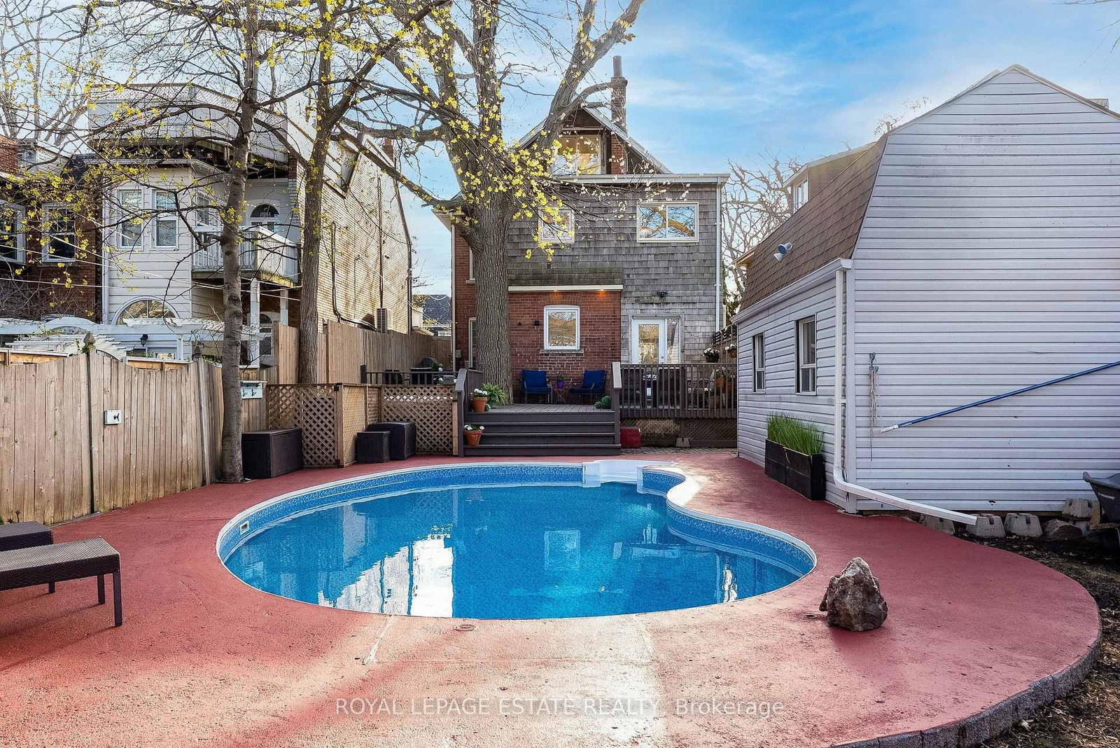 289 Beech Avenue • Toronto, ON photo 46