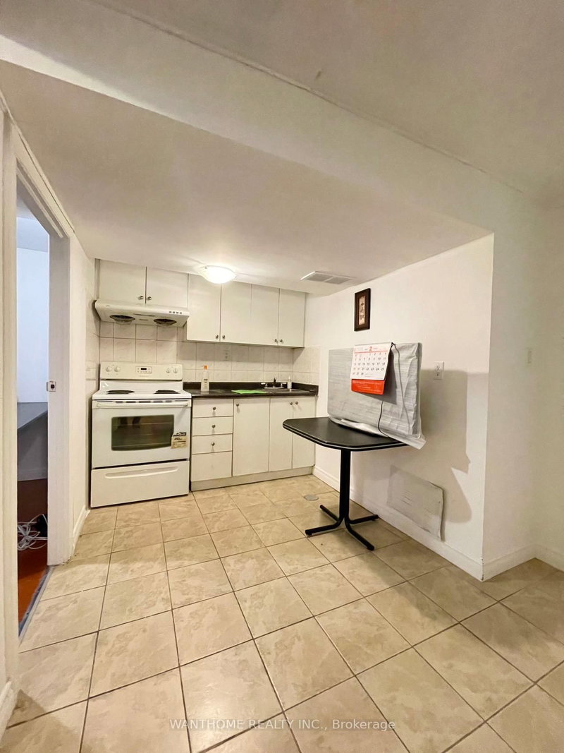 Bsmt - 82 Maresfield Drive