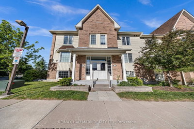 3-bed Townhouse, Condo · 106 Petra Way