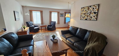 21 Wright Crescent • Ajax, ON photo 2