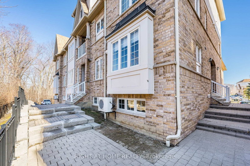 40 - 200 Mclevin Avenue