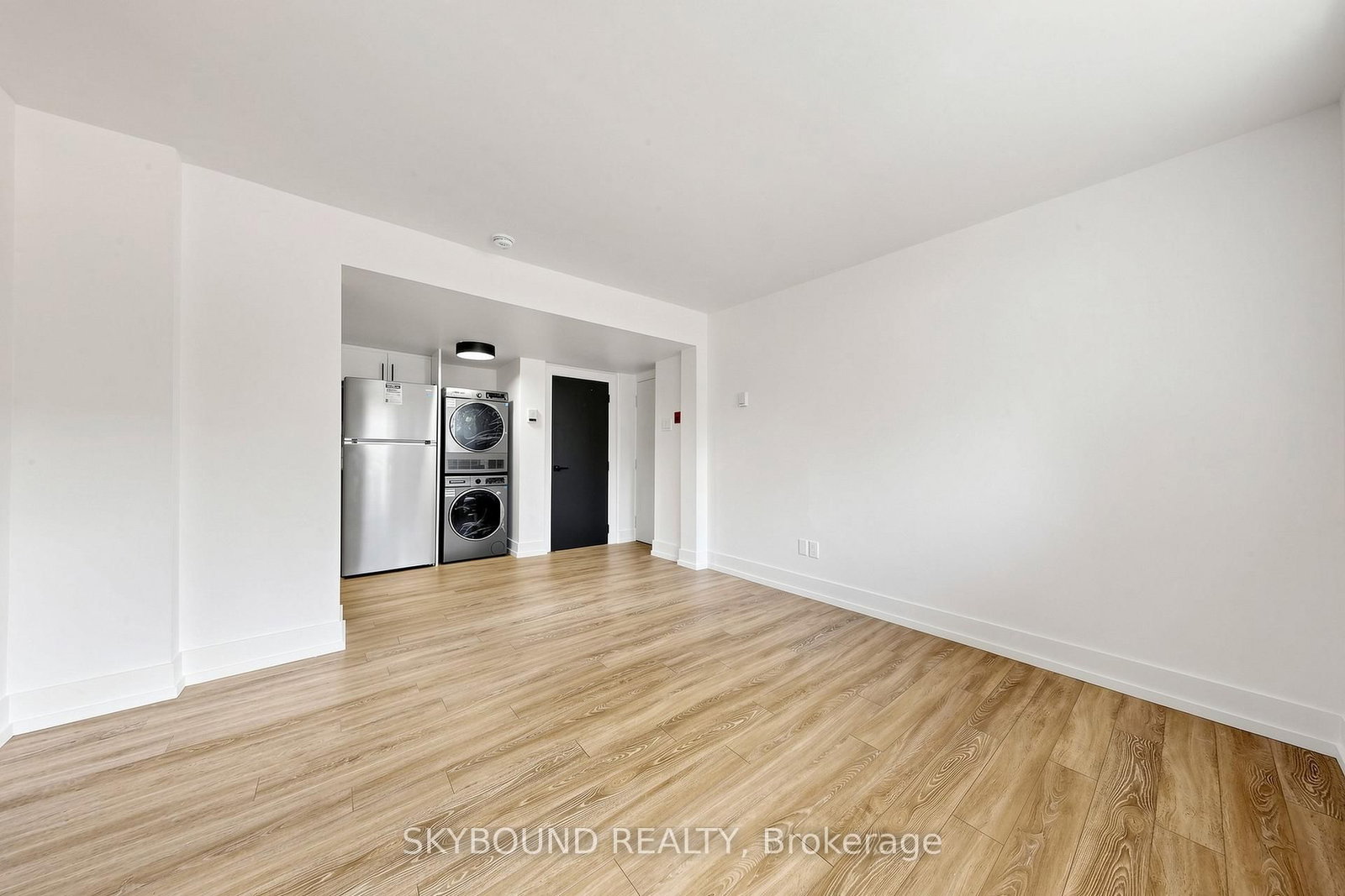 B-139 Wineva Avenue, Toronto, ON, photo 5