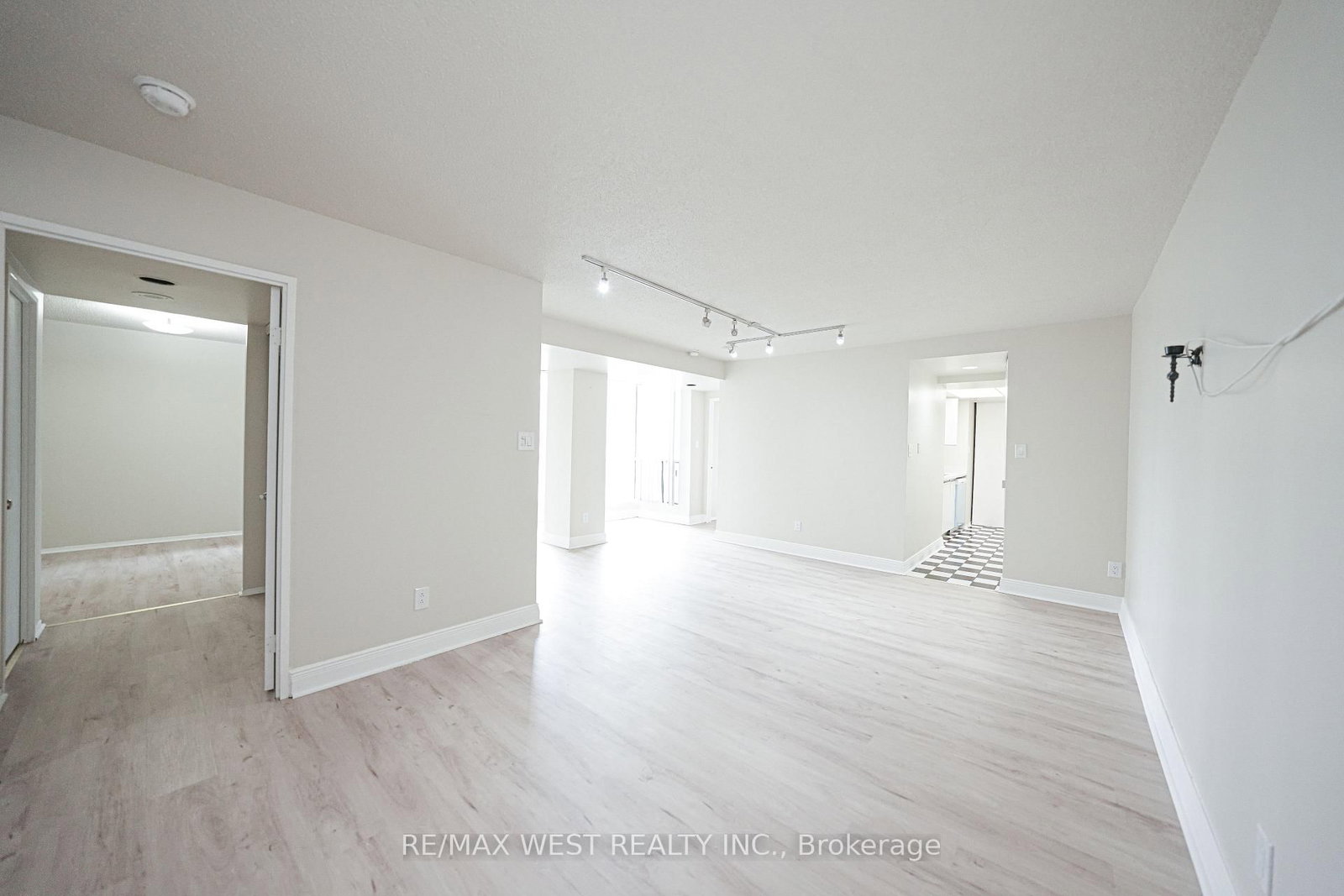1470 Midland Avenue • #608 • Toronto, ON photo 11