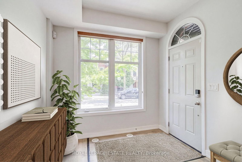 32 - 140 Broadview Avenue