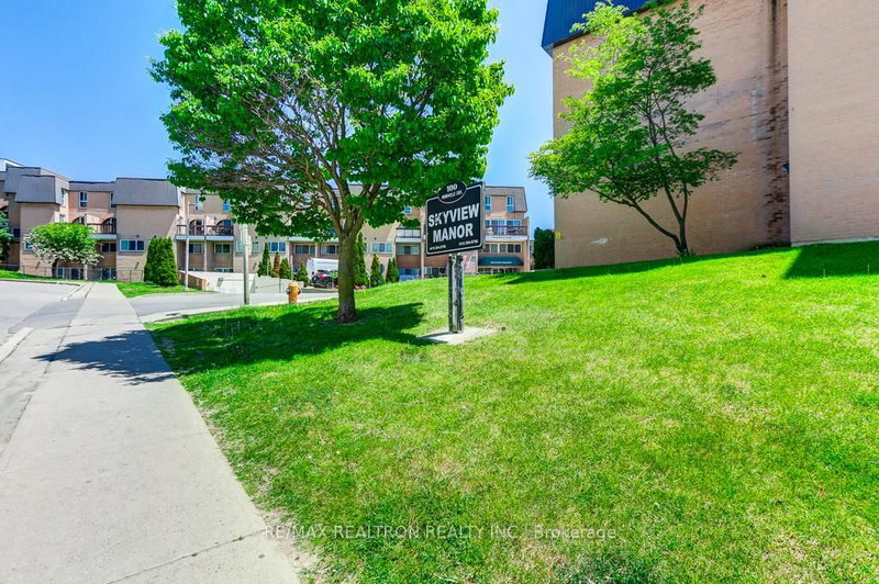 1045 - 100 Mornelle Court