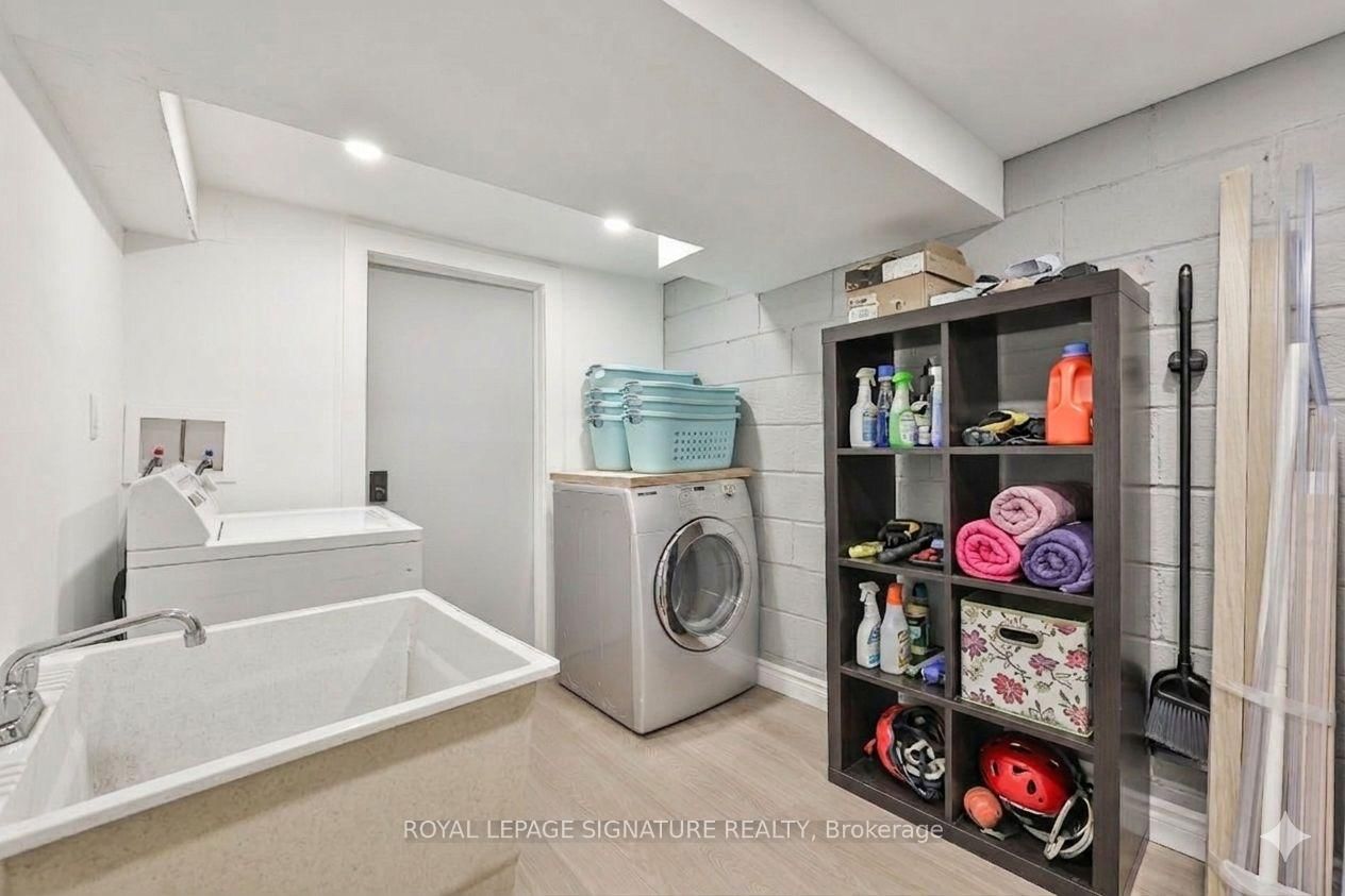71 South Bonnington Avenue • Toronto, ON photo 37