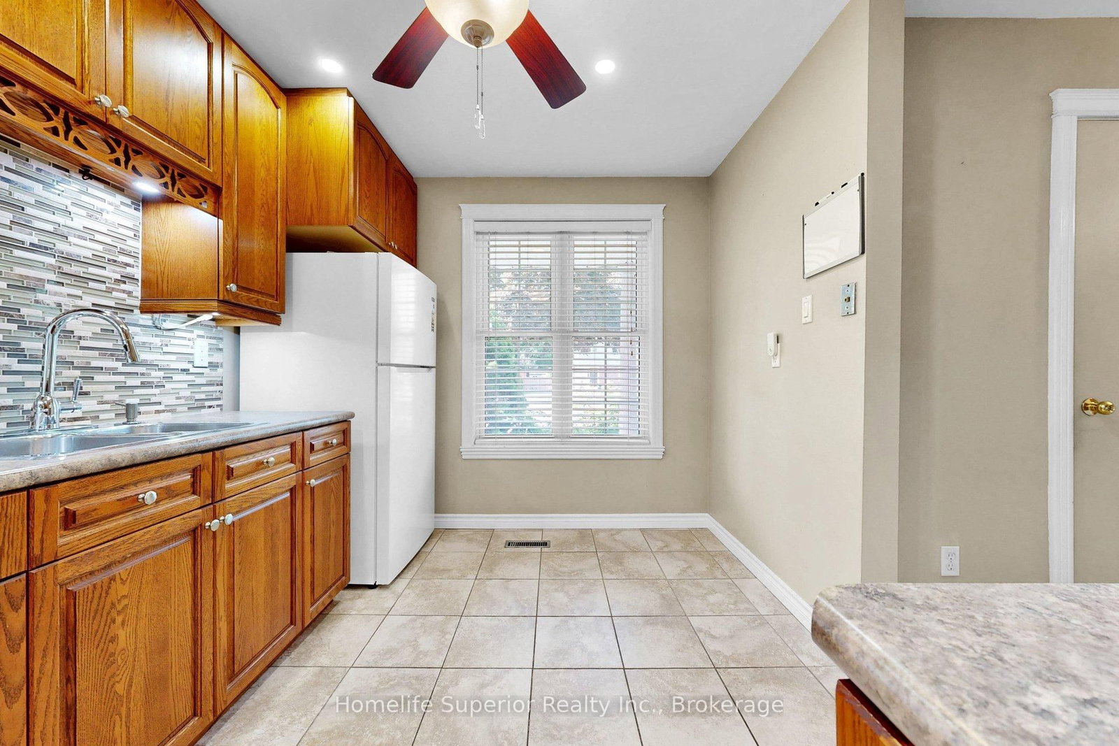 1057 Exeter Street • Oshawa, ON photo 10