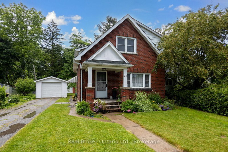 home for lease on 24 Liberty Street N