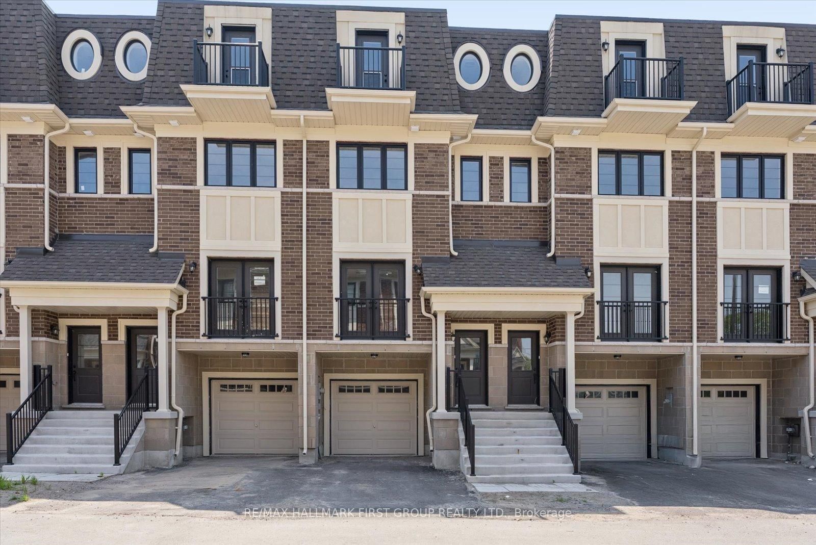 Townhouse for sale at 19 Marret Lane, Clarington, Ontario, L1B 0X2 - Newcastle - MLS: E13427226