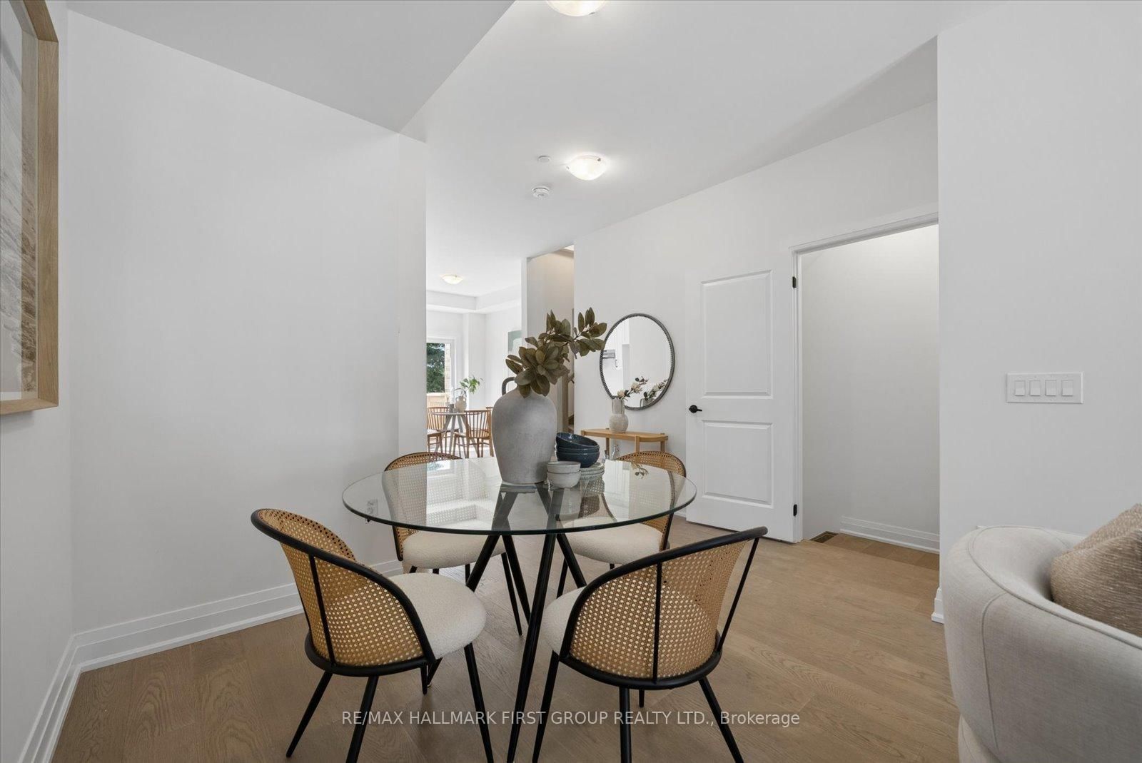 19 Marret Lane • Clarington, ON photo 4