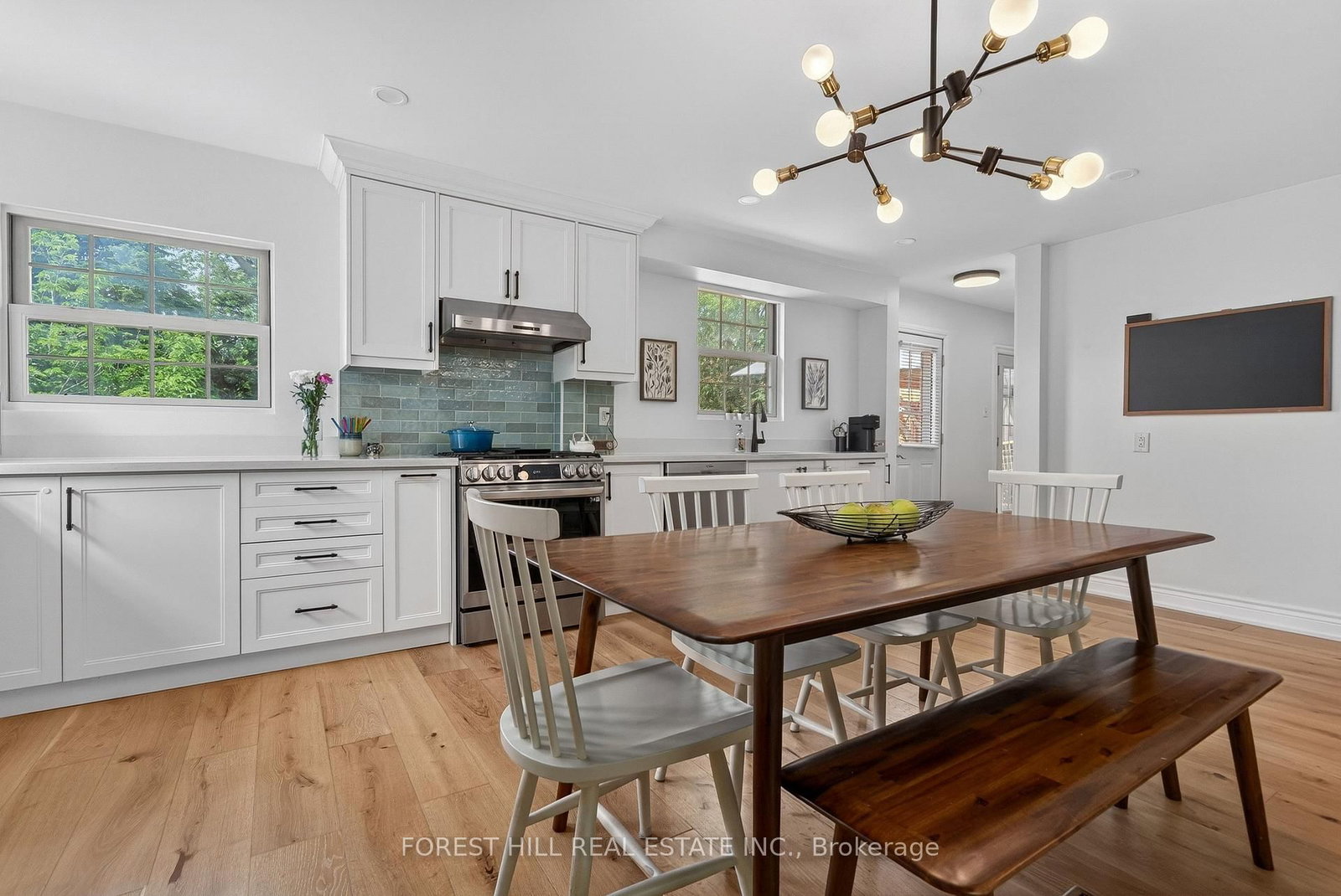 10 Highcliff Crescent • Toronto, ON photo 14