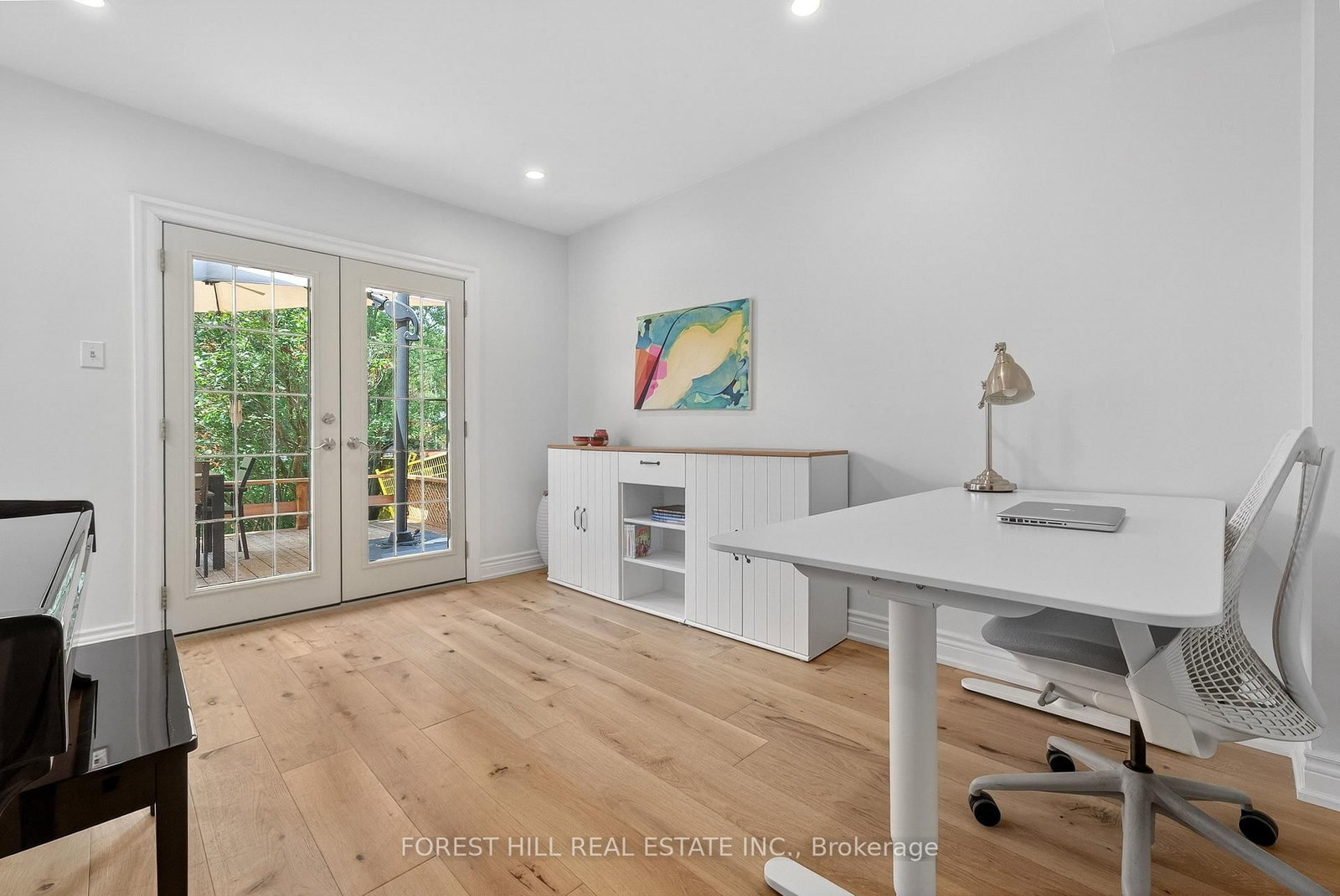 10 Highcliff Crescent • Toronto, ON photo 16
