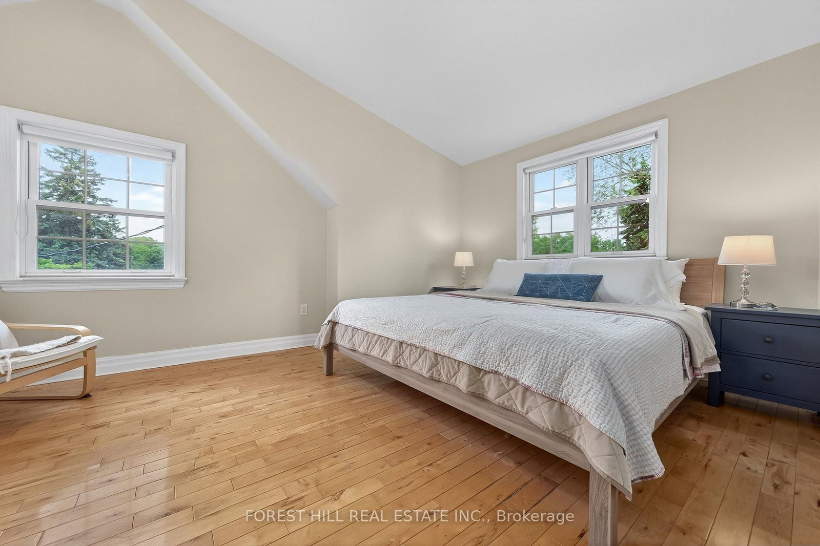 10 Highcliff Crescent • Toronto, ON photo 22