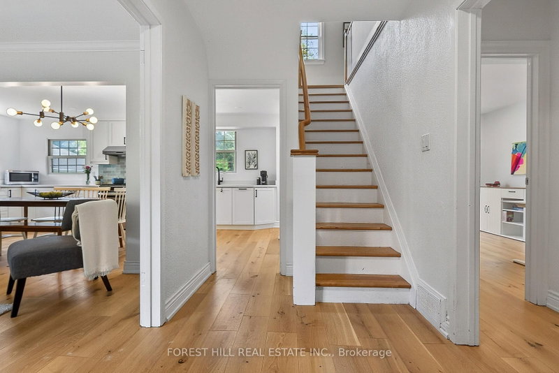 10 Highcliff Cres photo 4