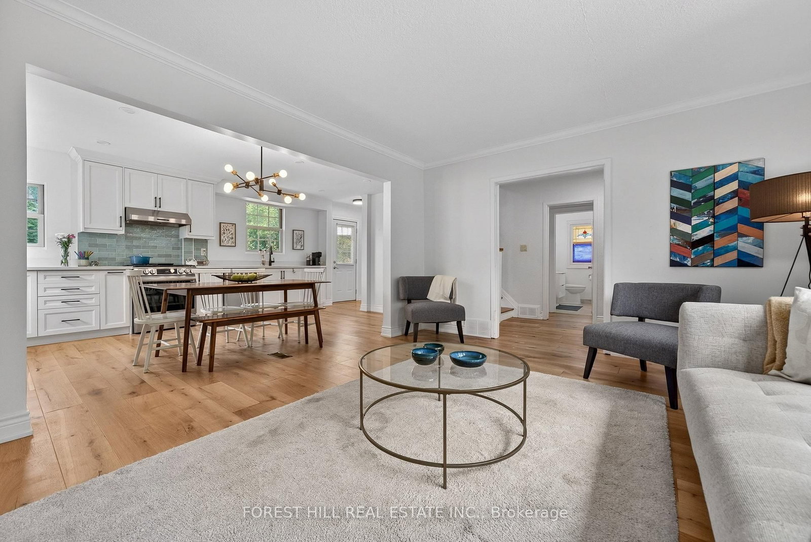 10 Highcliff Crescent • Toronto, ON photo 9
