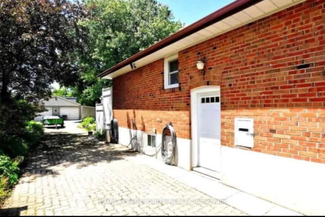 Bsmt - 48 Westcroft Drive