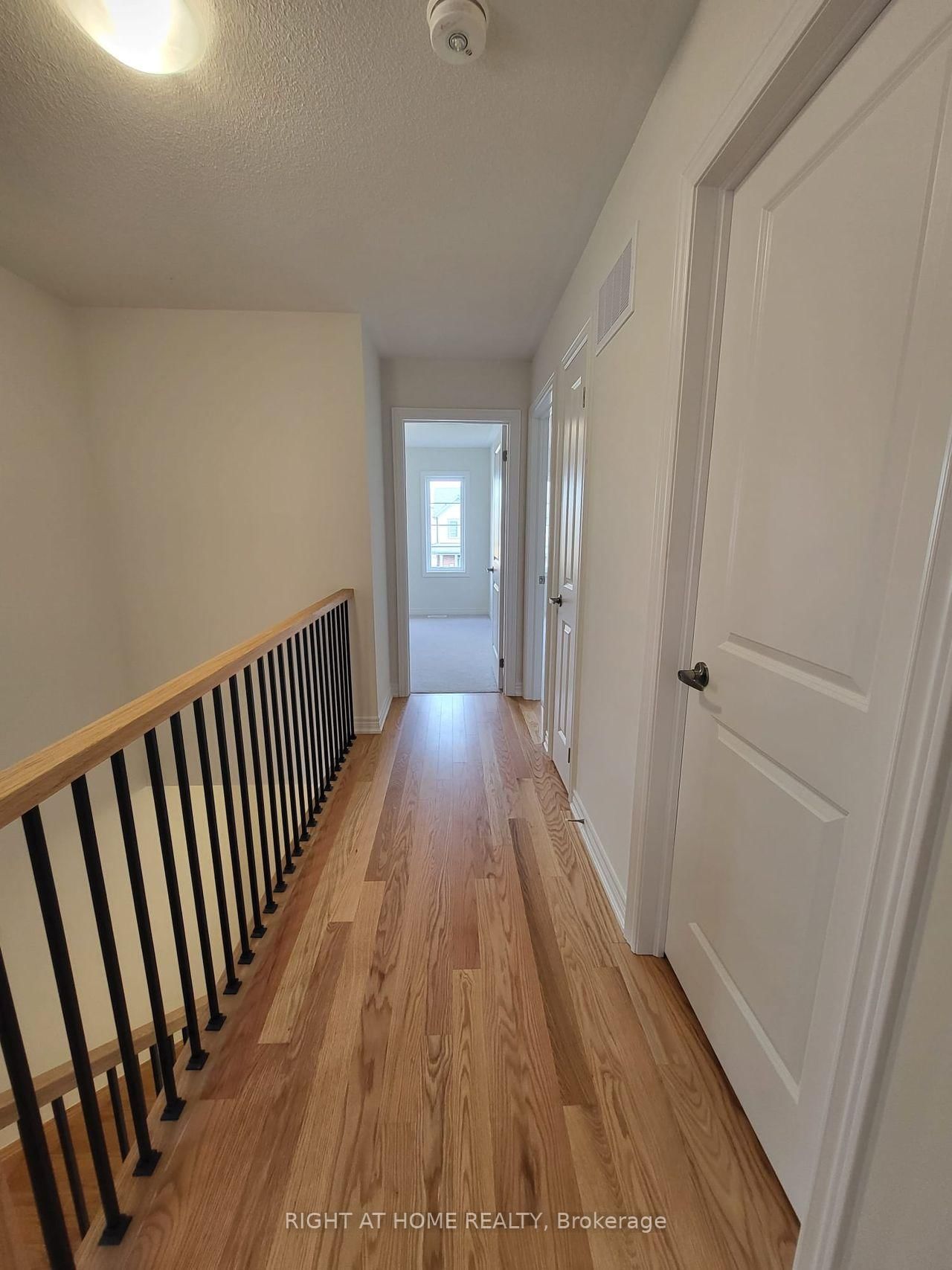 111 Bayardo Drive • Oshawa, ON photo 10