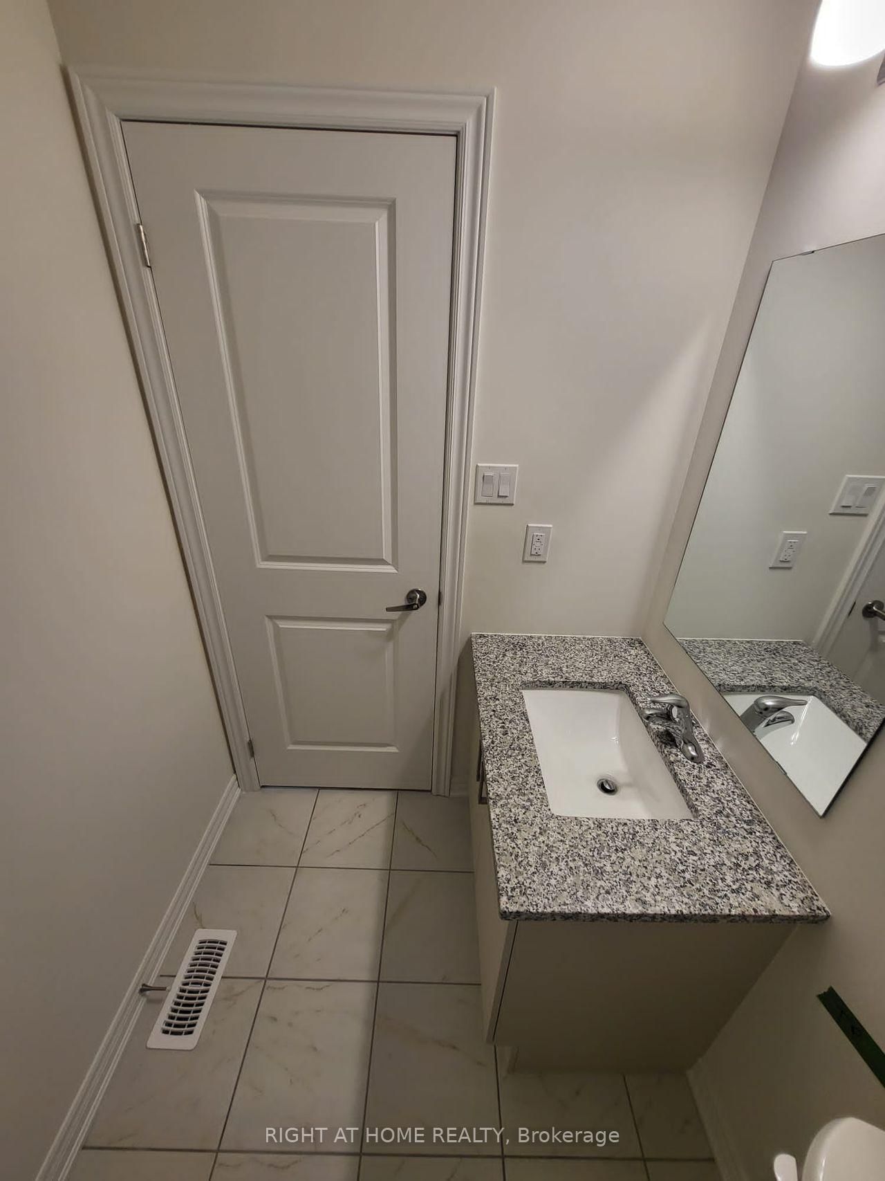 111 Bayardo Drive • Oshawa, ON photo 15