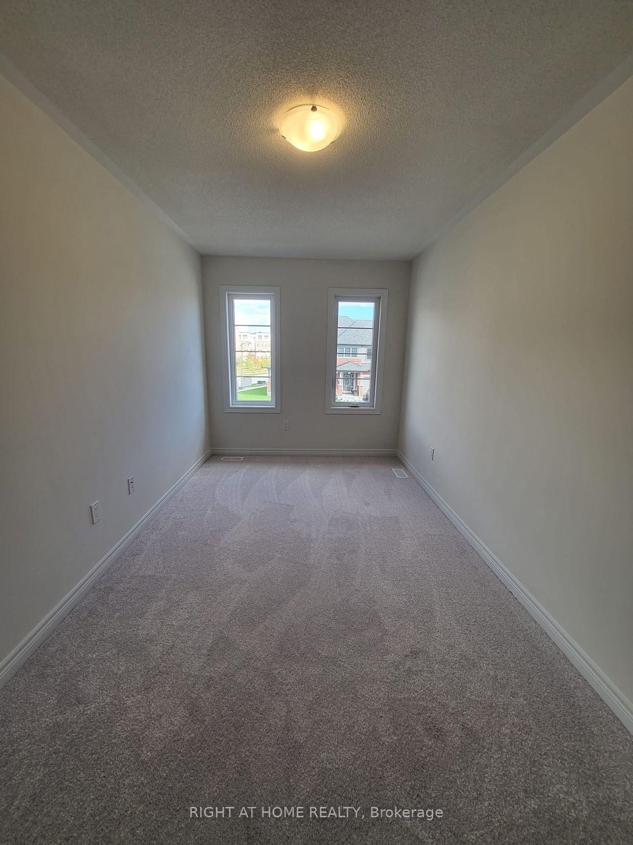 111 Bayardo Drive • Oshawa, ON photo 16