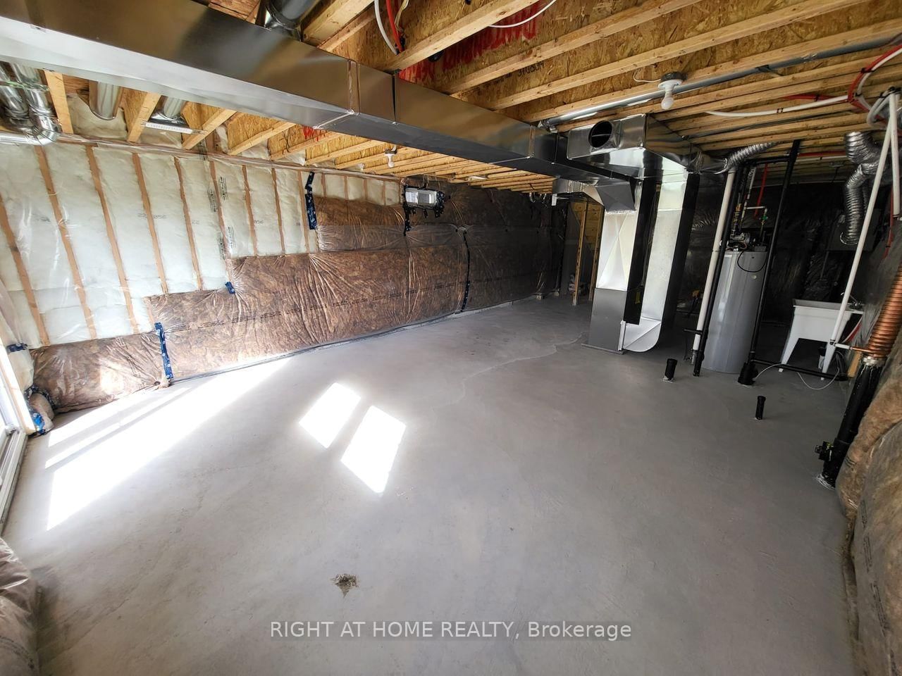 111 Bayardo Drive • Oshawa, ON photo 24