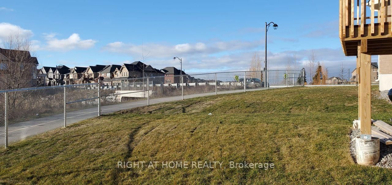 111 Bayardo Drive • Oshawa, ON photo 34