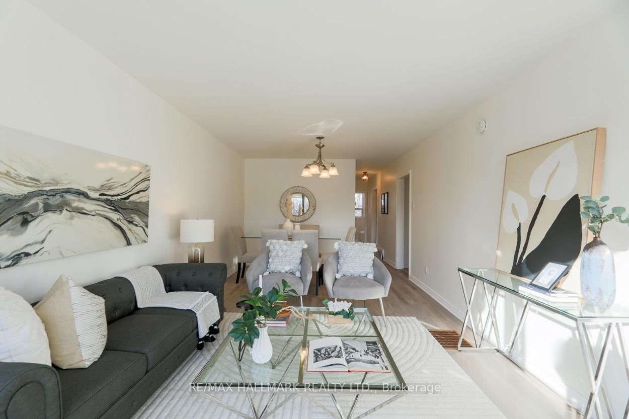 152 Santamonica Boulevard • Toronto, ON photo 6