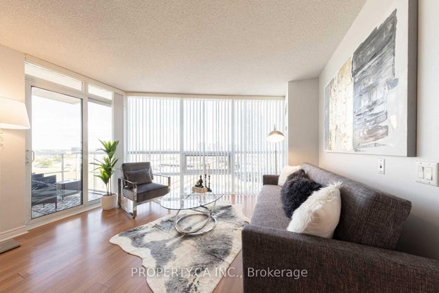 906 - 83 Borough Drive