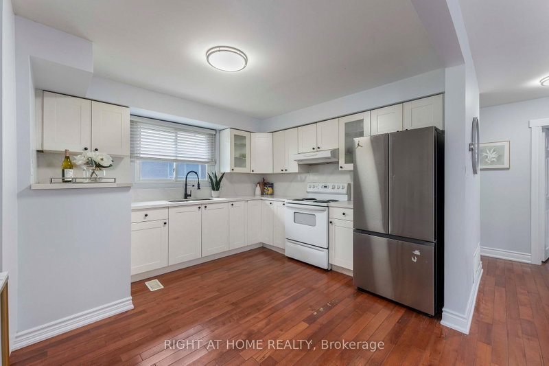 608 Mccowan Road