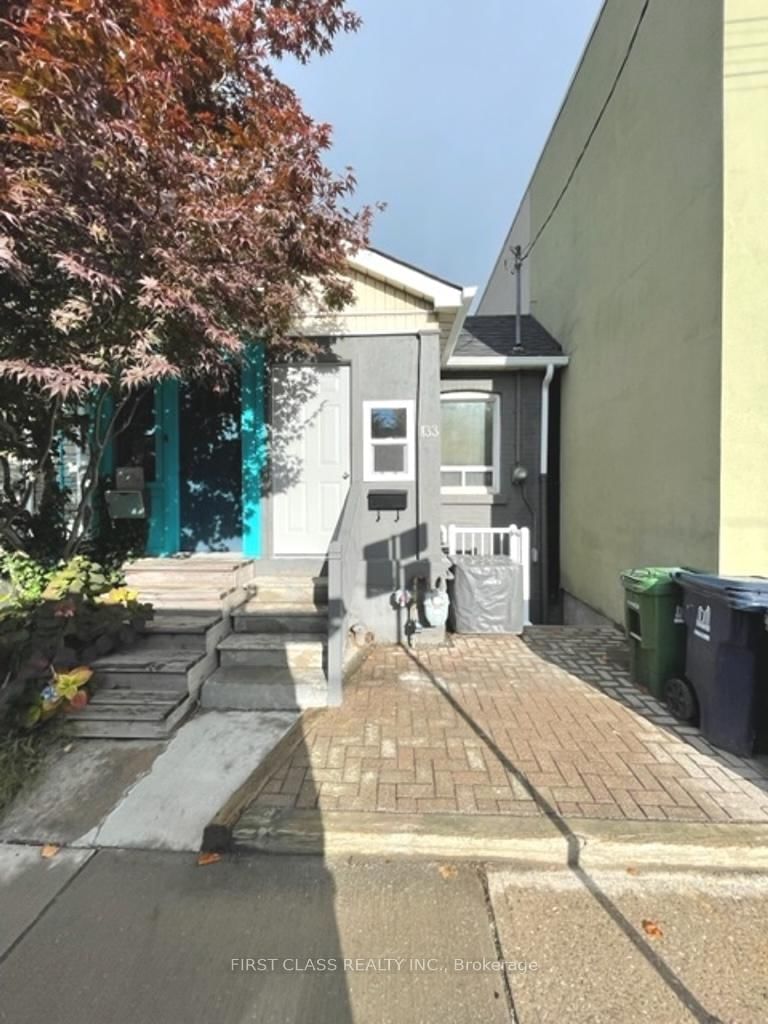 Bsmt-133 Coxwell Avenue, Toronto, ON
