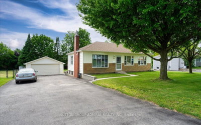 3-bed Detached House · 1984 Glendale Dr