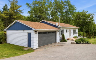 4-bed Detached House · 9965 Baldwin St